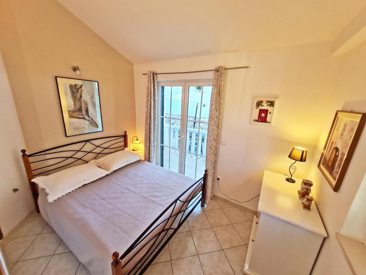 Apartment Ivana Borak Omis Bagian luar foto