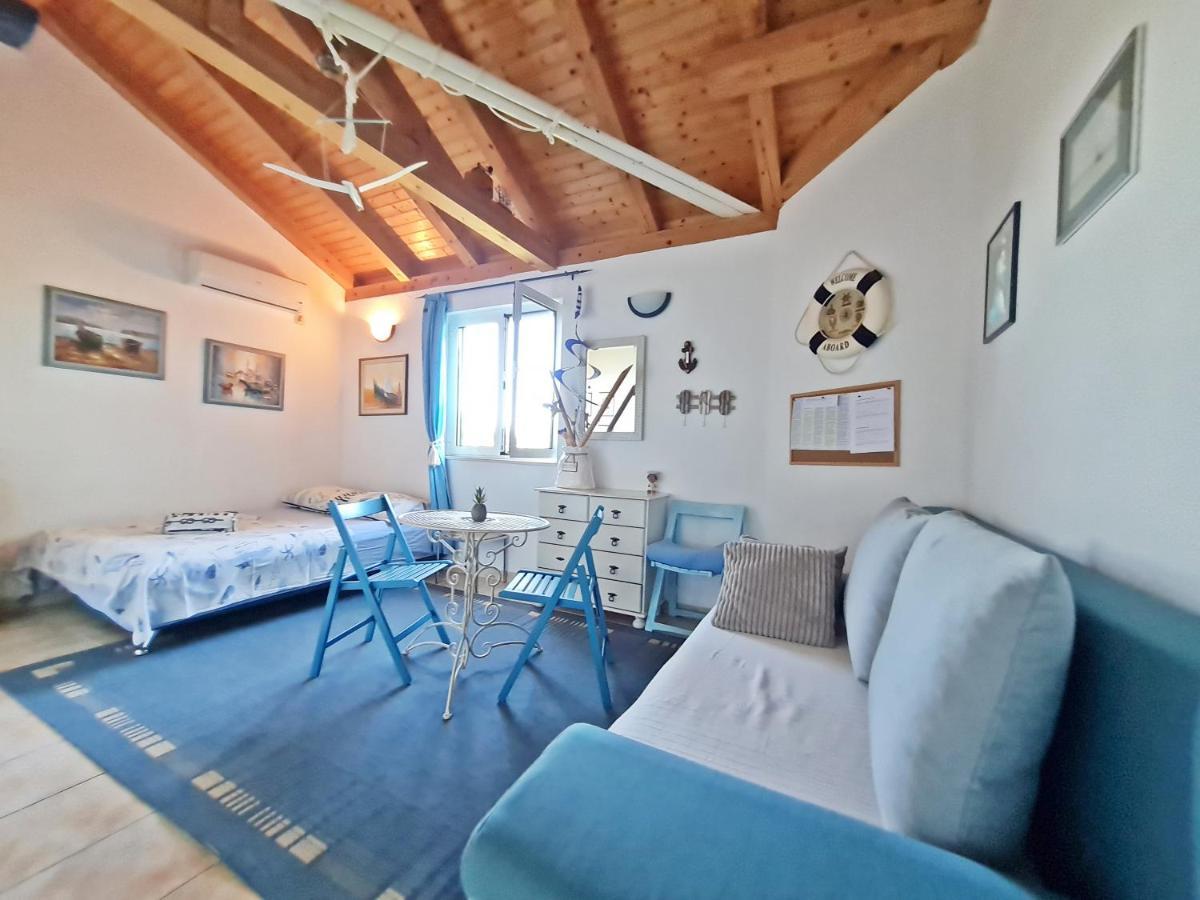 Apartment Ivana Borak Omis Bagian luar foto