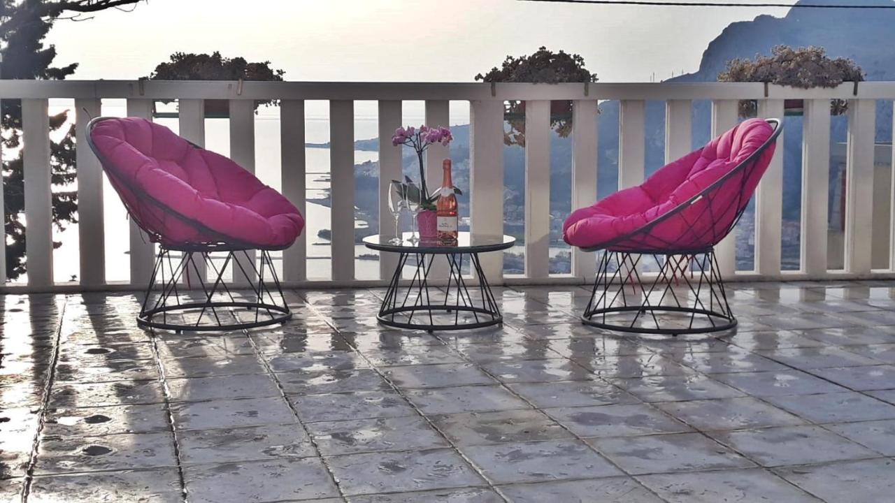 Apartment Ivana Borak Omis Bagian luar foto
